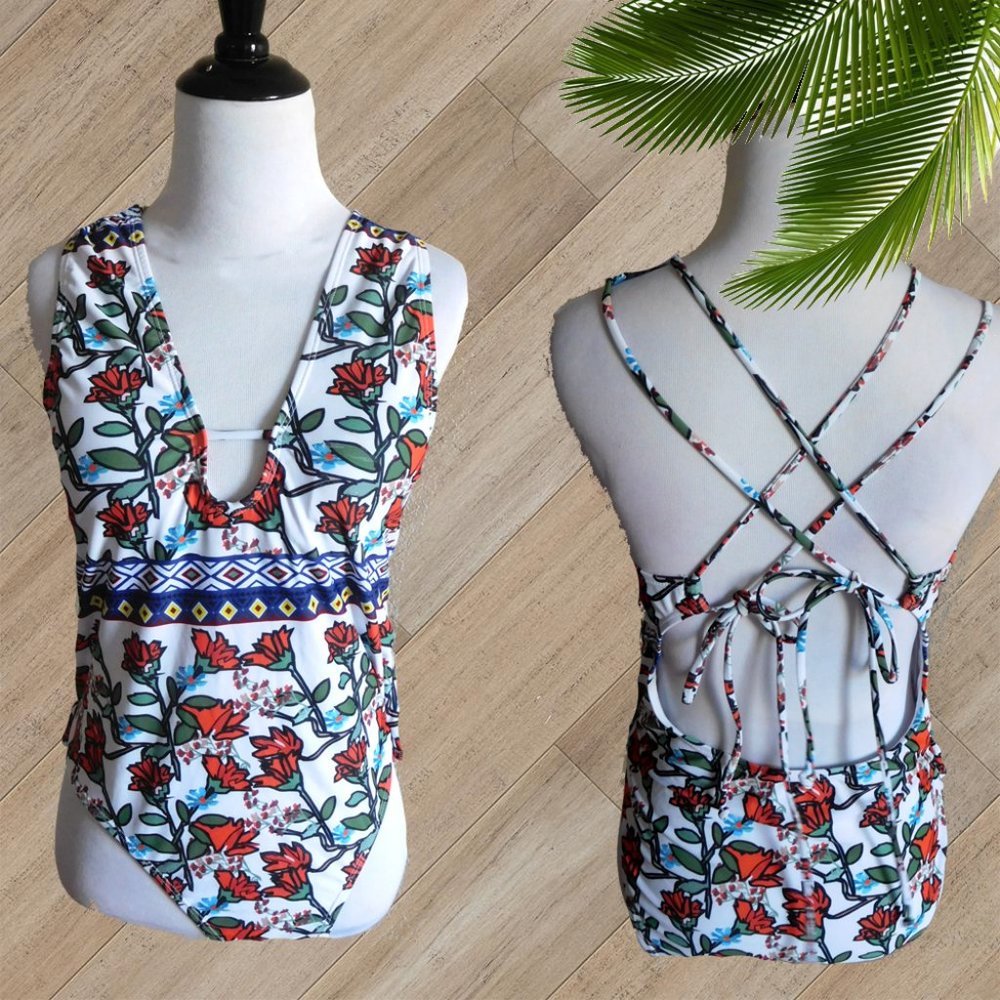 NWT WHITE MULTI COLOR PRINT SWIM SUIT SIZE XL